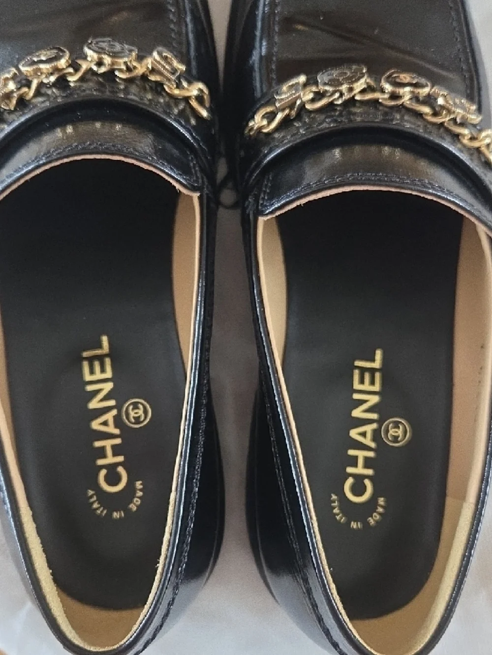 CHANEL metier d'art 2024 loafers - Picture 7 of 8